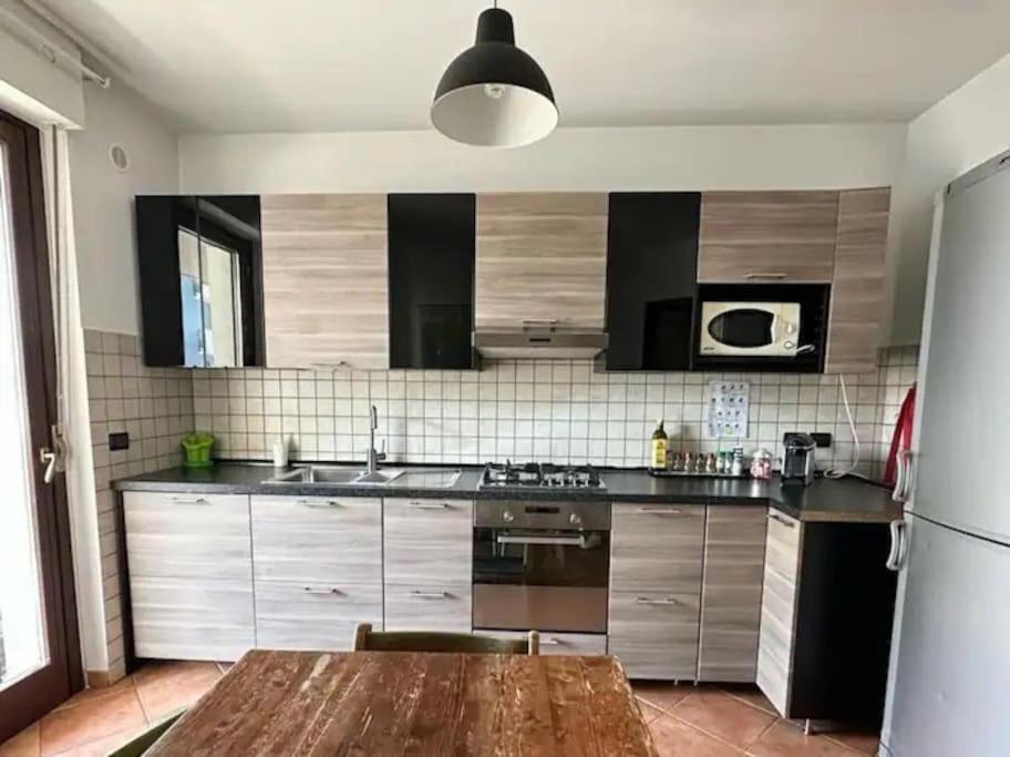 Casa Alpi 44 - Two Bedroom Flat With Huge Balcony Pescara Extérieur photo